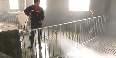 畜牧養(yǎng)殖場(chǎng)豬舍適用什么高壓清洗方式最好？